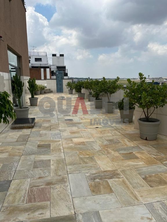 Apartamento mobiliado para Venda em Moema próximo do Metrô, 1 quarto, cozinha americana, terraço, 1 vaga, lazer e baixa taxa de condomínio, oportunidade!!