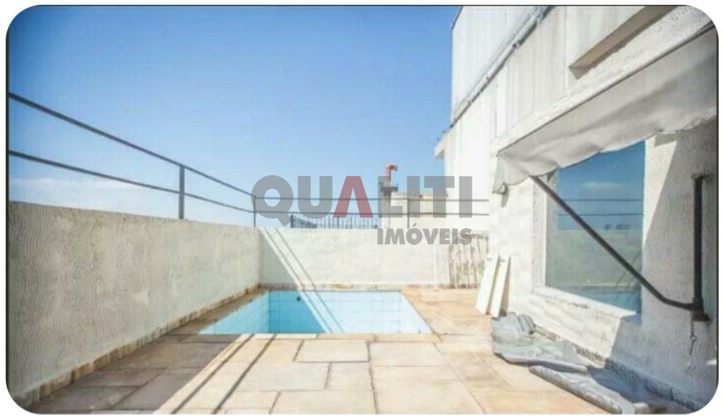Cobertura triplex com um dormitório para locação em Moema São Paulo.
