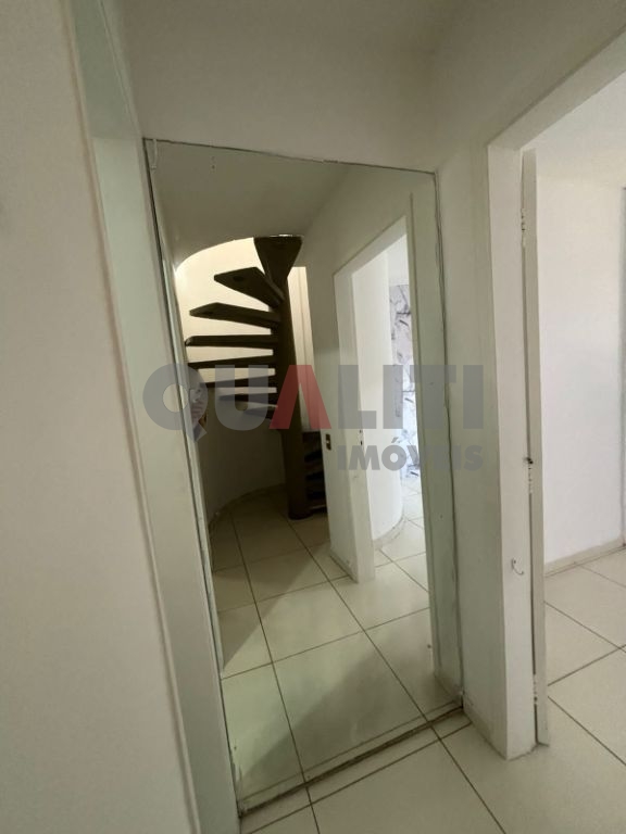 Cobertura triplex com um dormitório para locação em Moema São Paulo.