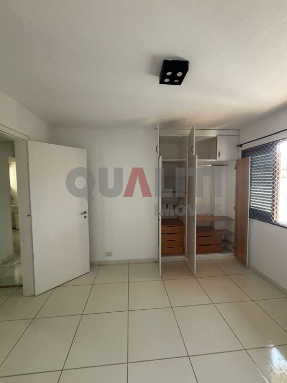 Cobertura triplex com um dormitório para locação em Moema São Paulo.