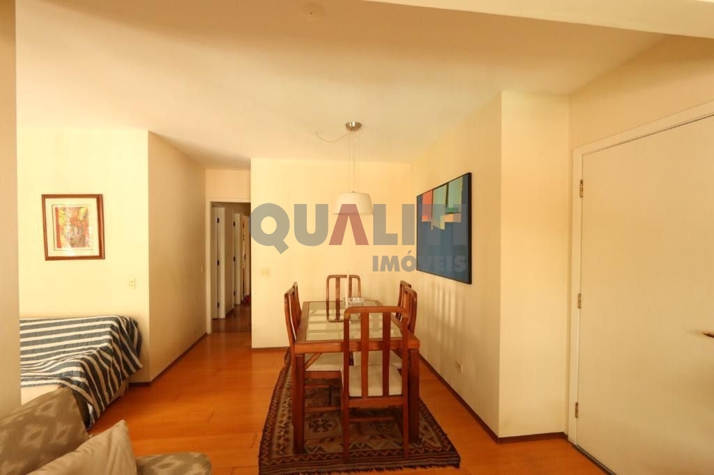 Apartamento com 3 dormitórios e 1 suíte para venda e locação no Campo Belo.