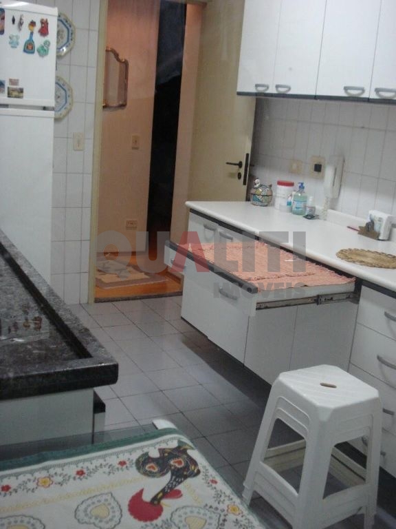 Apartamento com 3 dormitórios e 1 suíte para venda e locação no Campo Belo.