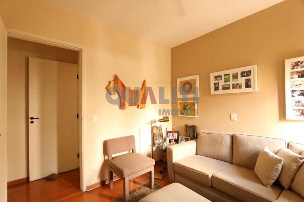 Apartamento com 3 dormitórios e 1 suíte para venda e locação no Campo Belo.