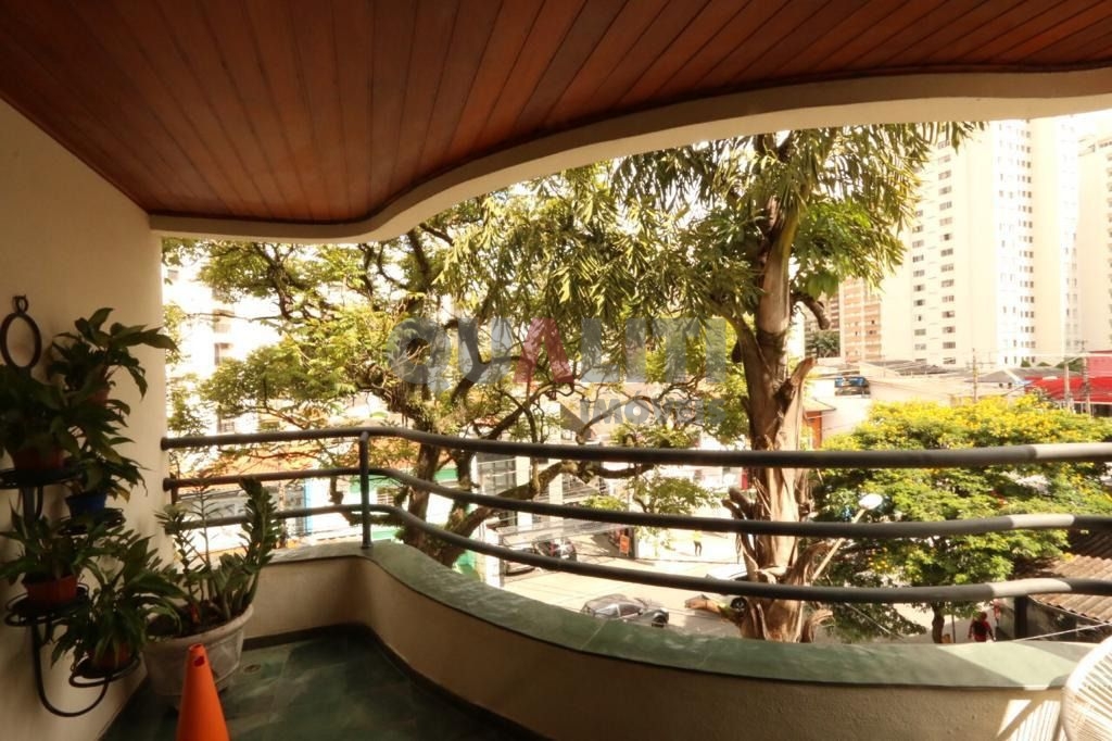 Apartamento com 3 dormitórios e 1 suíte para venda e locação no Campo Belo.