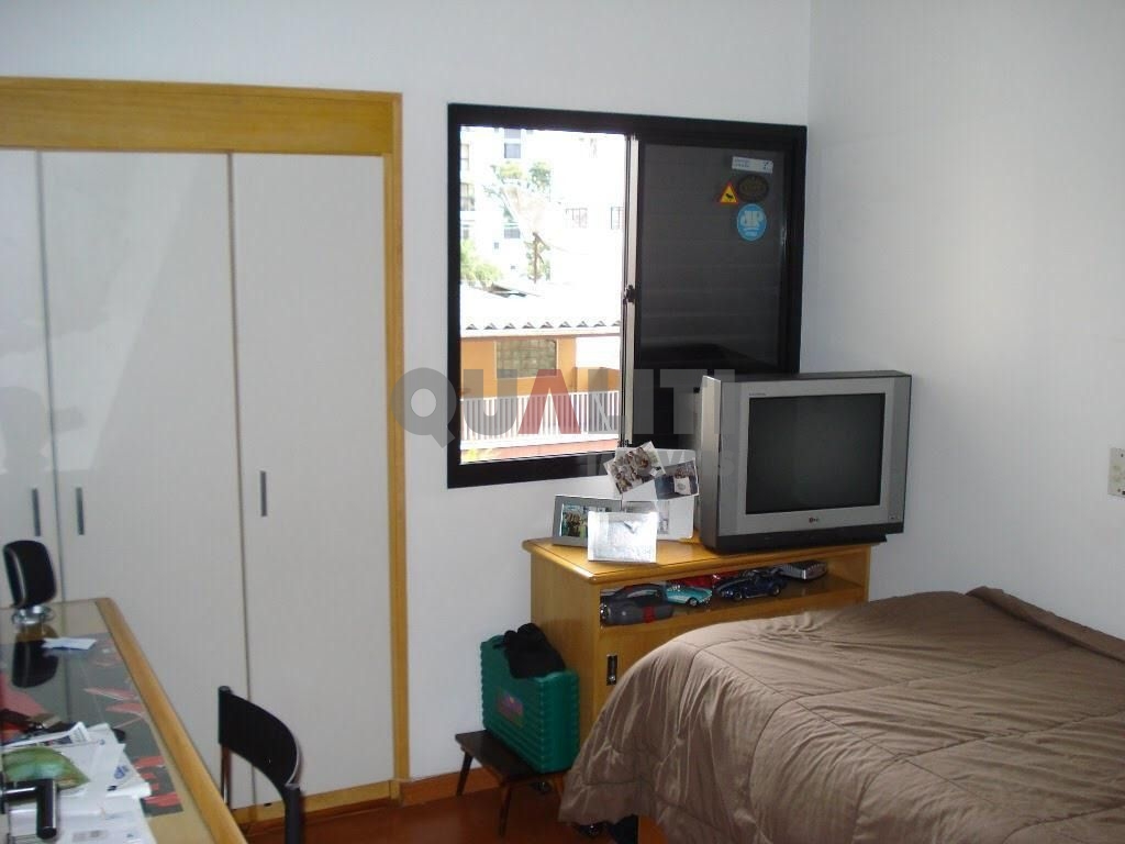 Apartamento com 3 dormitórios e 1 suíte para venda e locação no Campo Belo.