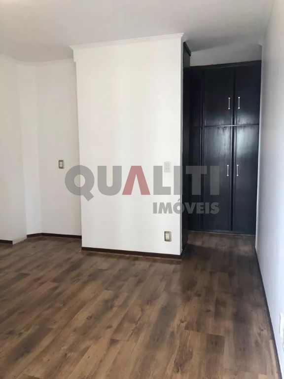 Apartamento 1 por andar, com 3 suítes para venda no Campo Belo São Paulo.