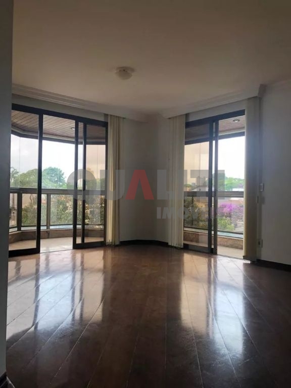 Apartamento 1 por andar, com 3 suítes para venda no Campo Belo São Paulo.