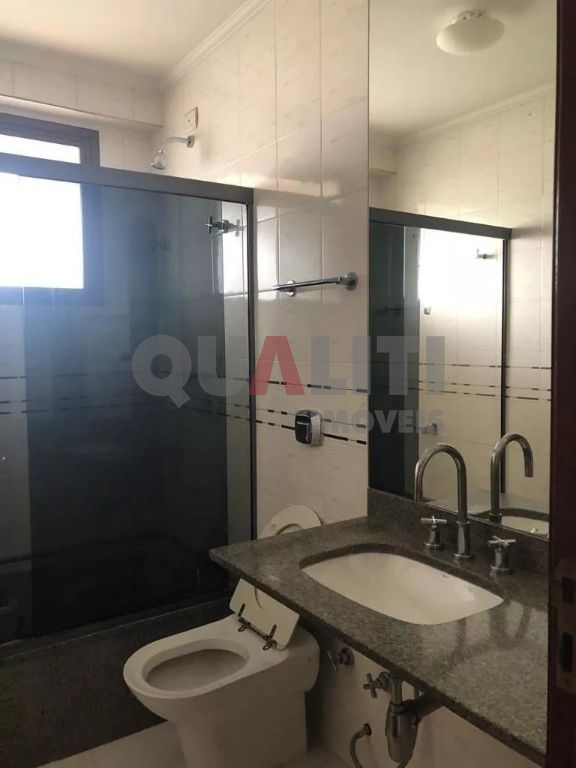 Apartamento 1 por andar, com 3 suítes para venda no Campo Belo São Paulo.