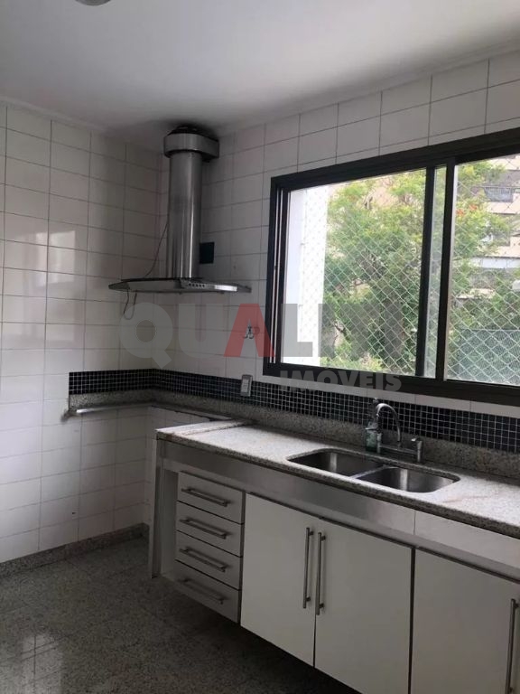 Apartamento 1 por andar, com 3 suítes para venda no Campo Belo São Paulo.