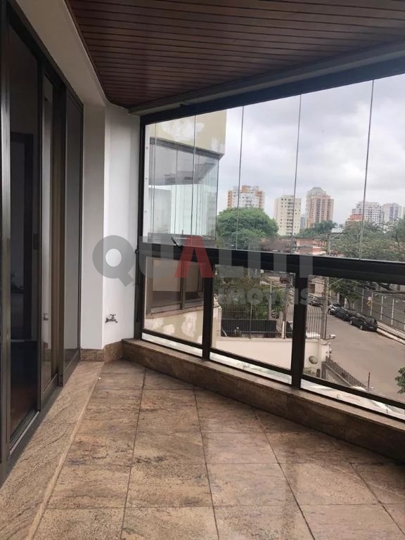 Apartamento 1 por andar, com 3 suítes para venda no Campo Belo São Paulo.