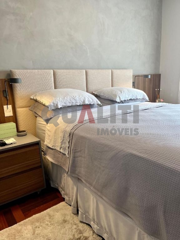 Apartamento com 74 m², 2 dormitórios, 1 suíte, totalmente reformado para venda em Moema Pássaros.