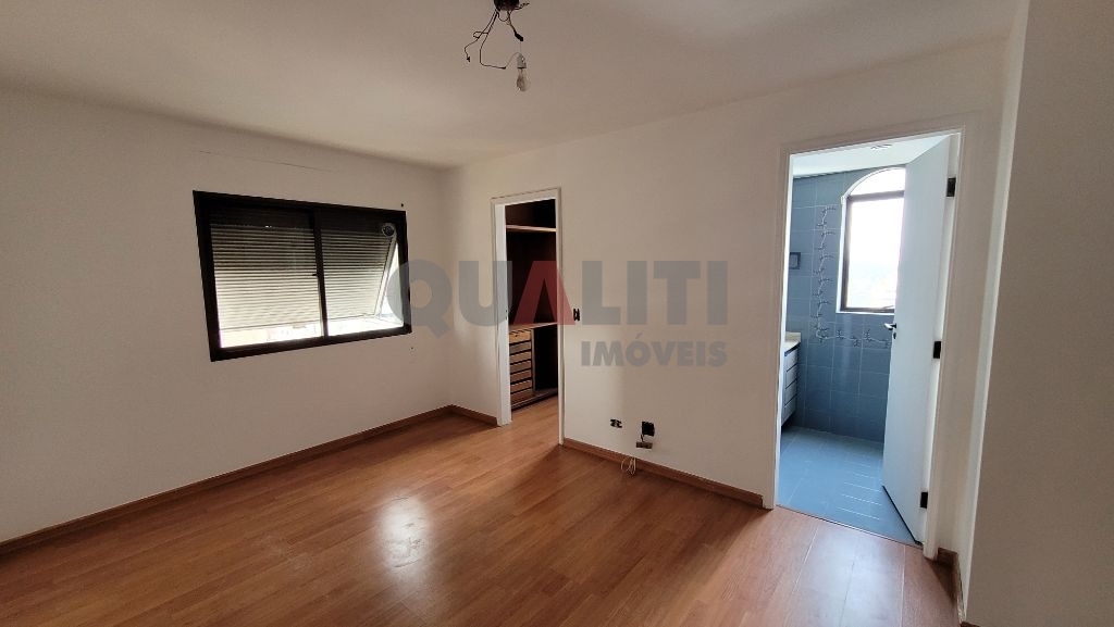Cobertura para Venda com 360 m², 4 dormitórios, 4 suítes e 4 vagas em Moema Pássaros