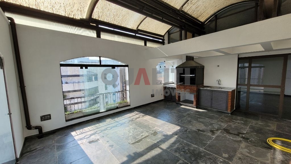 Cobertura para Venda com 360 m², 4 dormitórios, 4 suítes e 4 vagas em Moema Pássaros