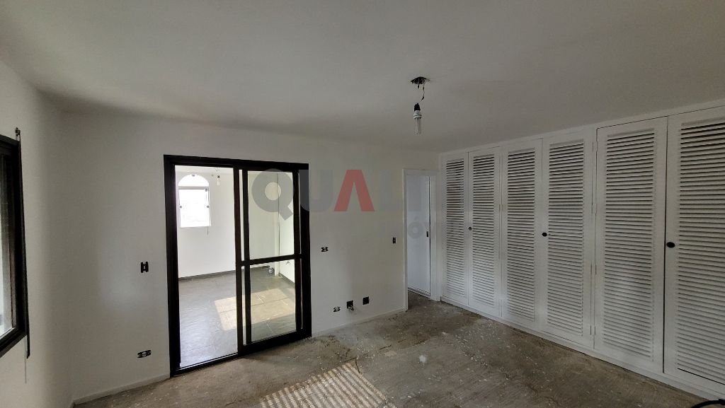 Cobertura para Venda com 360 m², 4 dormitórios, 4 suítes e 4 vagas em Moema Pássaros