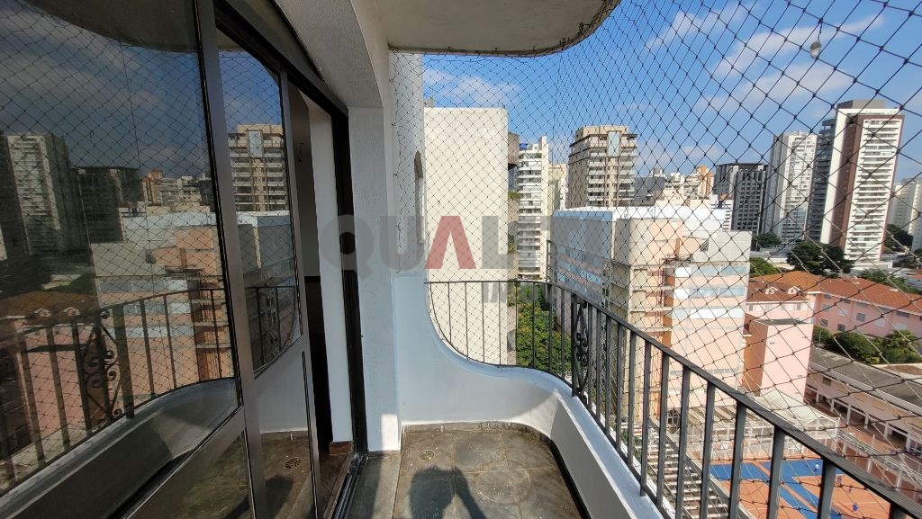 Cobertura para Venda com 360 m², 4 dormitórios, 4 suítes e 4 vagas em Moema Pássaros