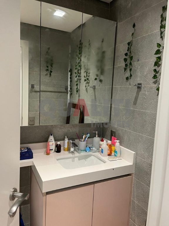 Apartamento com 3 suítes que acabou de ser entregue, à venda em Moema Indios.