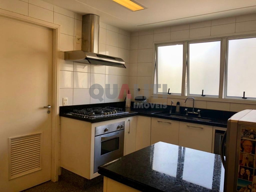 Apartamento alto padrão para venda em Moema fora da rota edifício moderno com 165 m², 3 suítes, 3 vagas de garagem, lazer completo, oportunidade!!