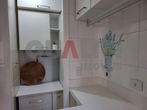 Apartamento com 2 dormitórios sendo 1 suíte para venda na Vila Olímpia