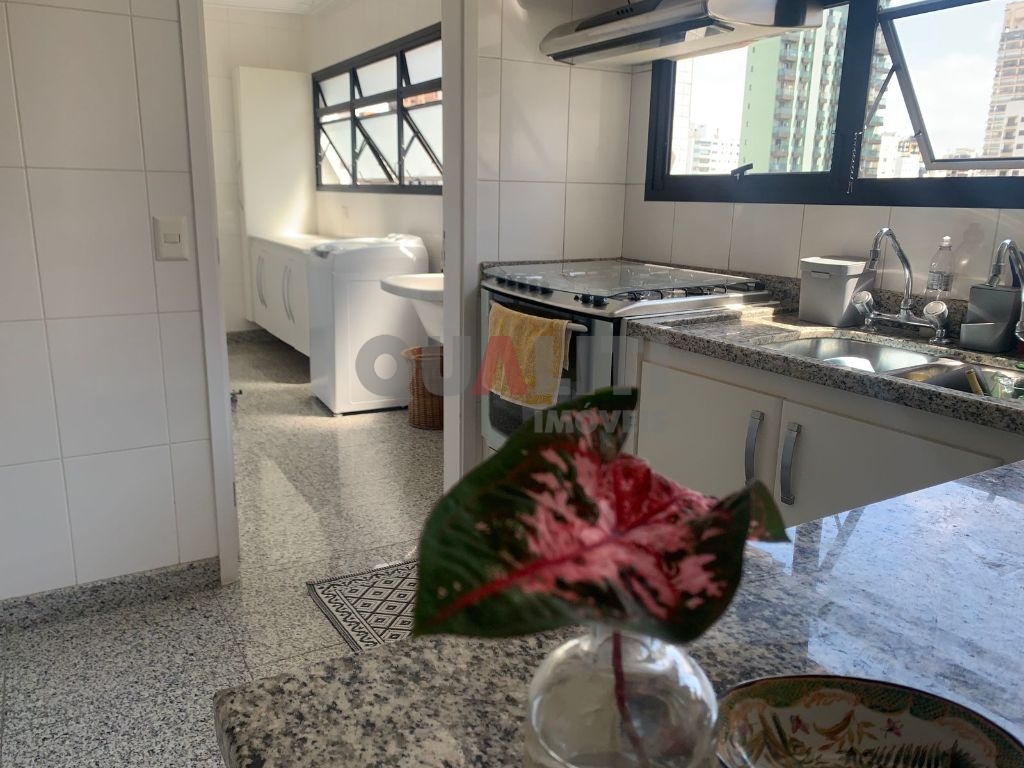 Apartamento alto padrão para venda ou locação em Moema, edifício moderno fora da rota com 160 m², 3 suítes, 3 vagas, terraço, lazer completo, oportunidade!!