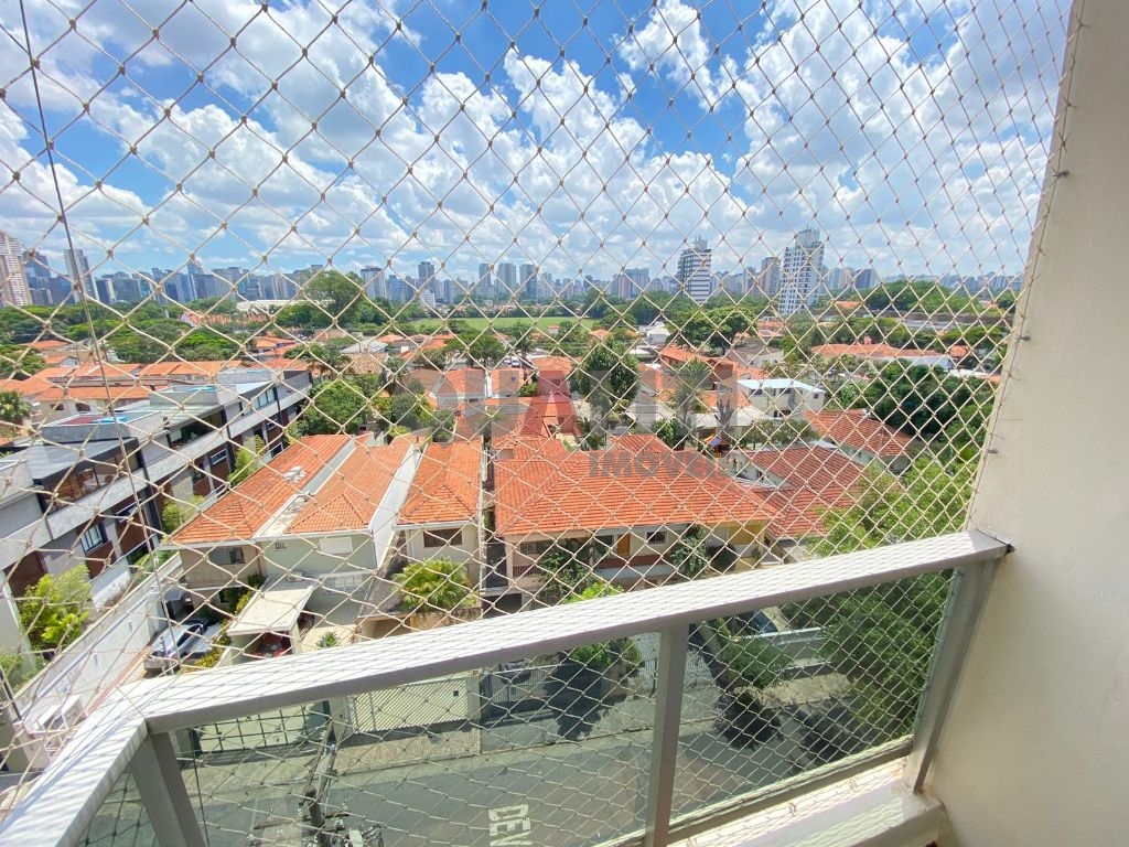 Apartamento com 2 dormitórios para venda no Brooklin Novo.