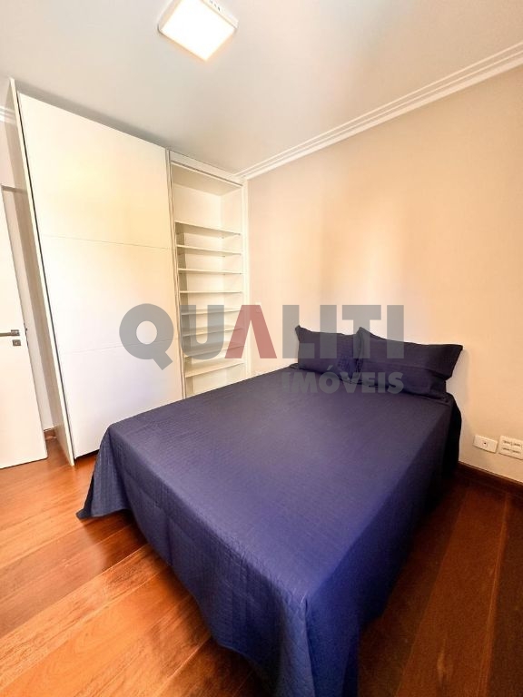 Apartamento com 2 dormitórios reformado, para venda em Moema Índios