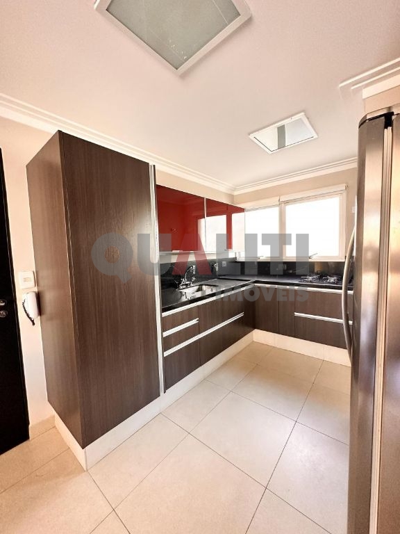 Apartamento com 2 dormitórios reformado, para venda em Moema Índios
