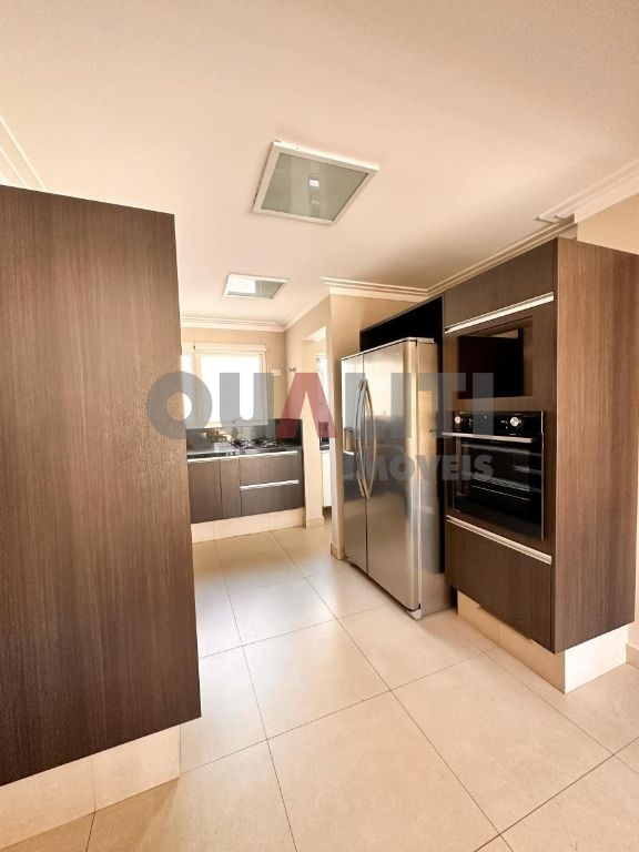 Apartamento com 2 dormitórios reformado, para venda em Moema Índios