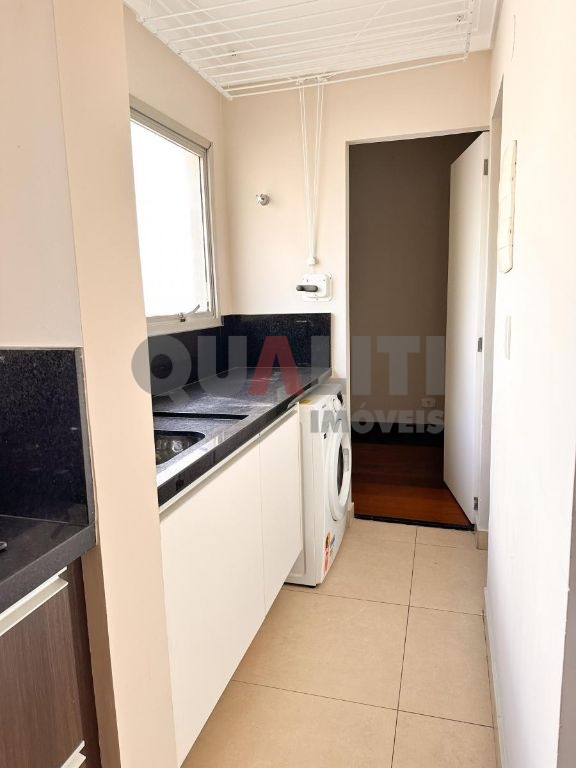 Apartamento com 2 dormitórios reformado, para venda em Moema Índios