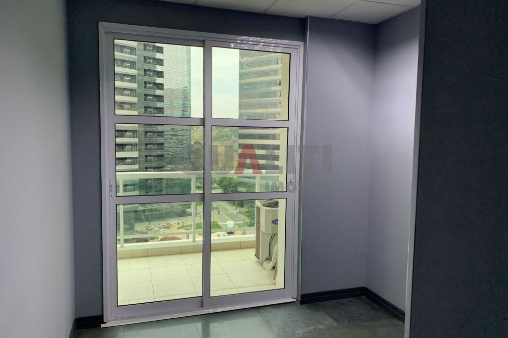 Sala Comercial para locação em prédio novo no Brooklin Novo