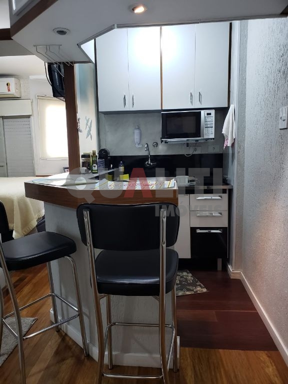 Apartamento para venda em Moema, próximo ao Metrô, com 1 dormitório, terraço, 1 vaga, lazer e condomínio baixo, oportunidade!