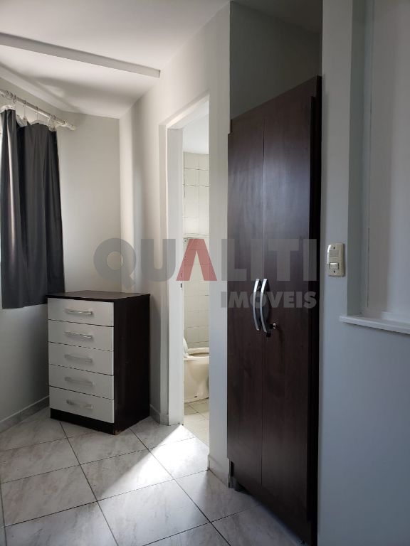 Apartamento semi-mobiliado para locação em moema, próximo ao