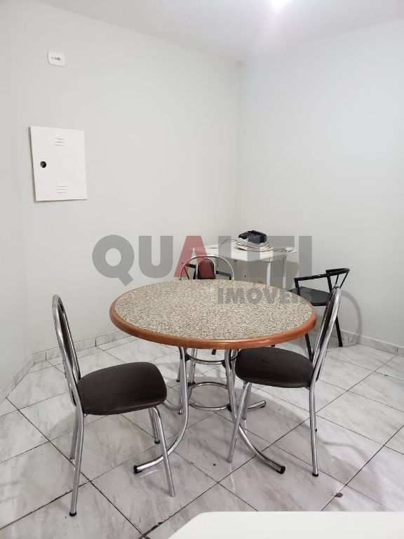 Apartamento semi-mobiliado para locação em moema, próximo ao
