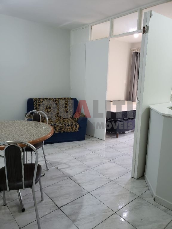Apartamento semi-mobiliado para locação em moema, próximo ao
