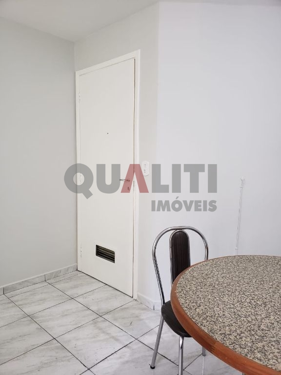 Apartamento semi-mobiliado para locação em moema, próximo ao