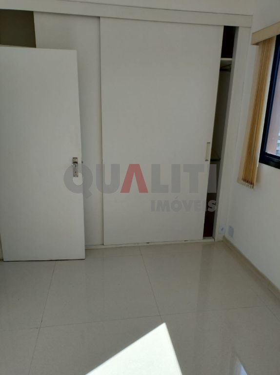 Apartamento para venda em Moema, excelente localização próximo do Metrô e do Shopping, com 1 dormitório, 1 vaga e lazer, oportunidade!
