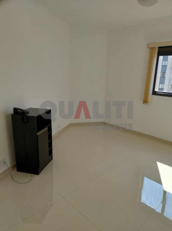 Apartamento para venda em Moema, excelente localização próximo do Metrô e do Shopping, com 1 dormitório, 1 vaga e lazer, oportunidade!