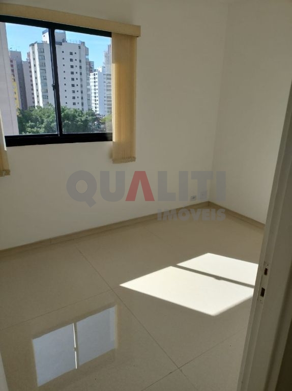 Apartamento para venda em Moema, excelente localização próximo do Metrô e do Shopping, com 1 dormitório, 1 vaga e lazer, oportunidade!
