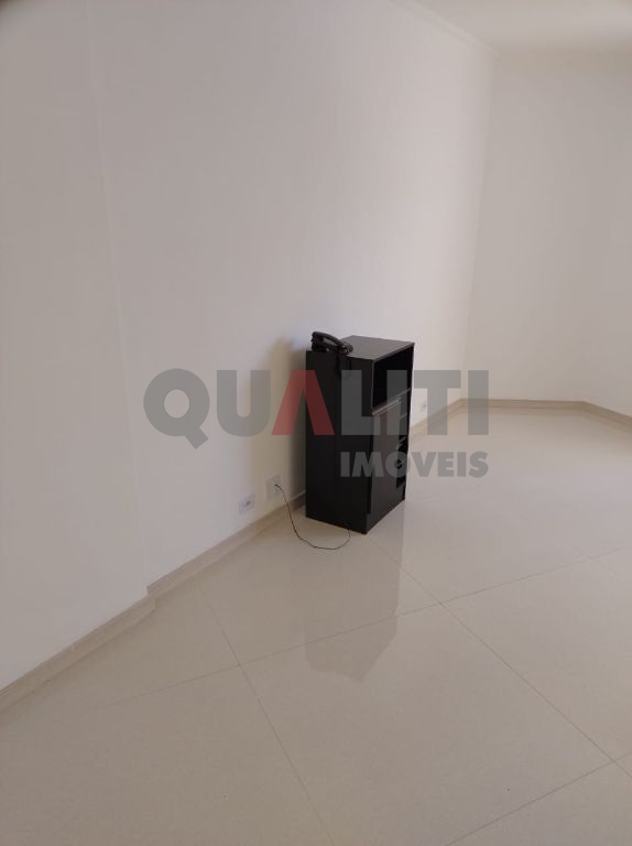 Apartamento para venda em Moema, excelente localização próximo do Metrô e do Shopping, com 1 dormitório, 1 vaga e lazer, oportunidade!