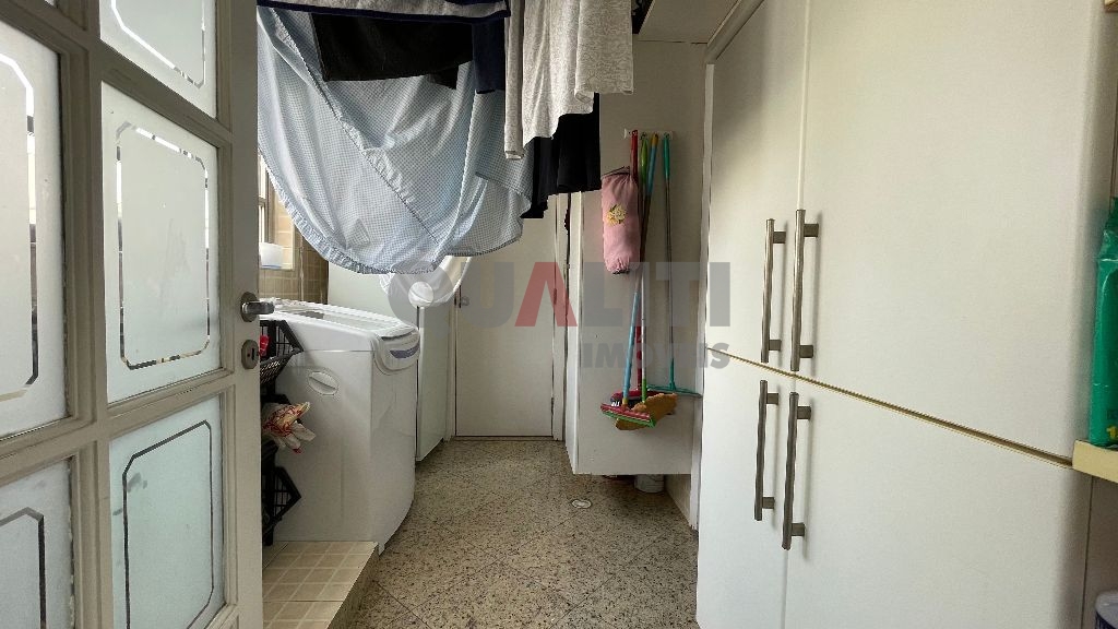 Apartamento alto padrão para Locação, com 222 m², 3 quartos, 3 suítes, 2 vagas no Jardim Paulistano