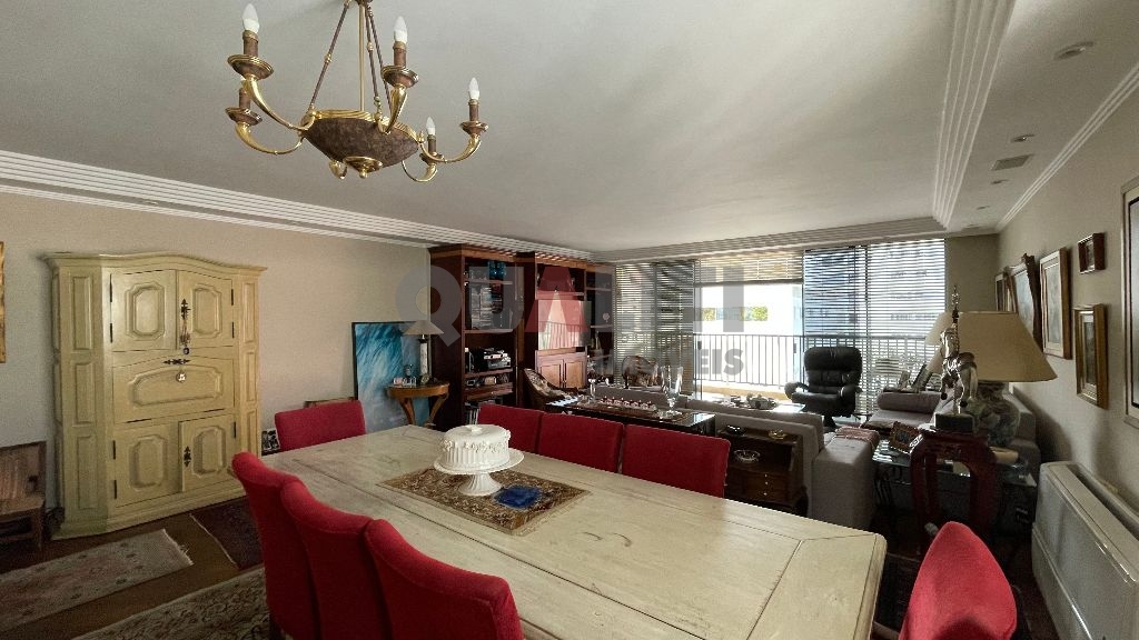 Apartamento alto padrão para Locação, com 222 m², 3 quartos, 3 suítes, 2 vagas no Jardim Paulistano