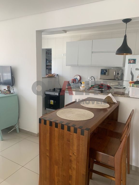 Apartamento reformado com 2 dormitórios e 1 vaga para venda na Vila Olímpia