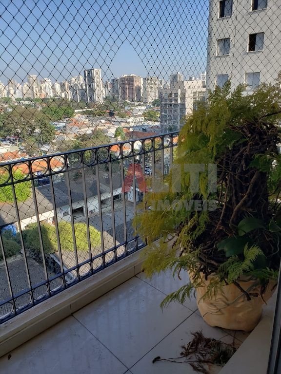 Apartamento locação em Moema com 93 m², 3 dormitórios sendo 1 suíte, 2 vagas, terraço, andar alto, lazer, oportunidade!!