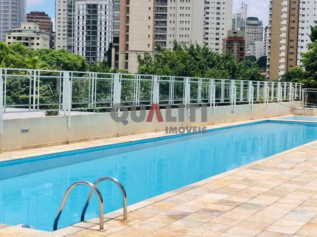 Apartamento para venda todo reformado com 80m², 2 quartos, 1 suíte e 2 vagas em Moema Índios