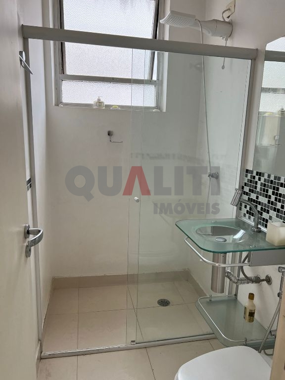 Excelente apartamento no Jardim Paulista para Venda com 251m², 3 quartos, suíte master, closet e 2 vagas de garagem.