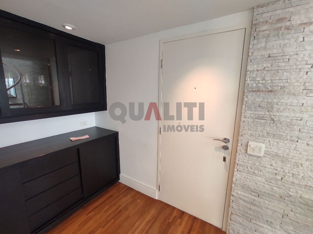 Apartamento mobiliado para locação com 104 m² em Moema próximo ao Parque Ibirapuera