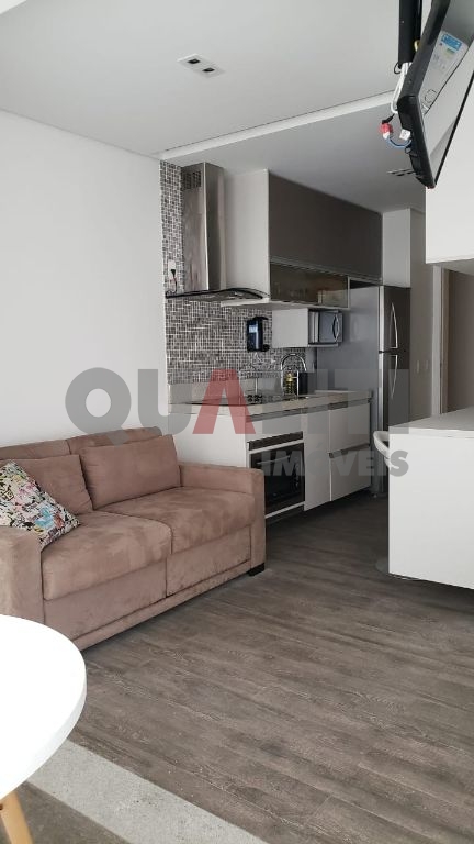 Apartamento mobiliado moderno no Brooklin Novo, com 1 dormitório, 1 vaga de garagem, depósito e lazer completo.