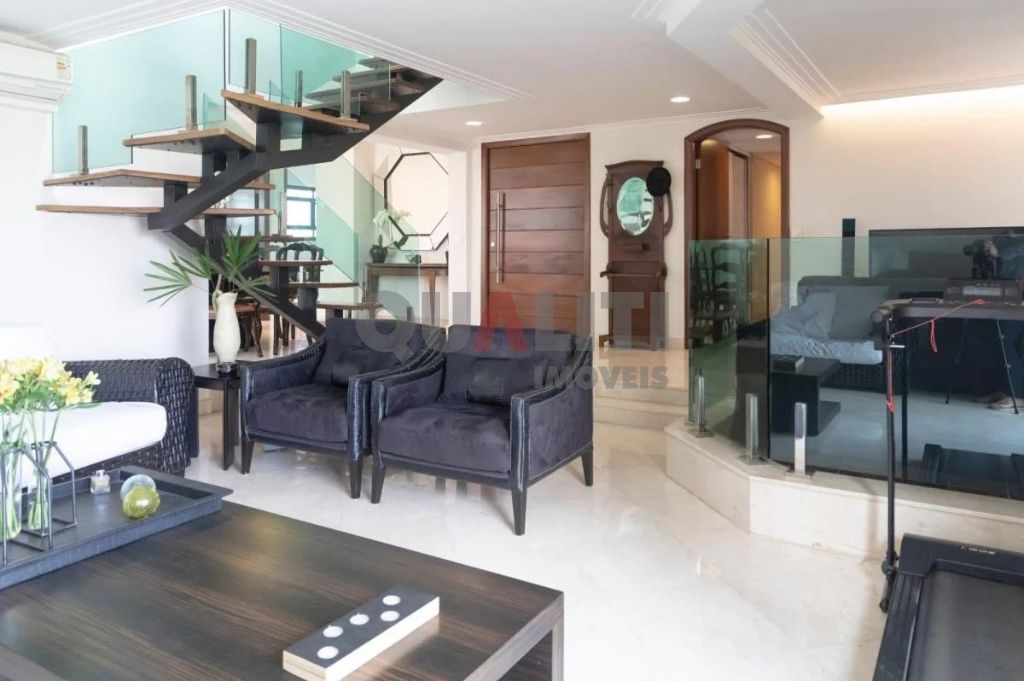 Apartamento cobertura duplex para venda de 350 m², 2 suítes, closets e 3 vagas, em Moema Índios.