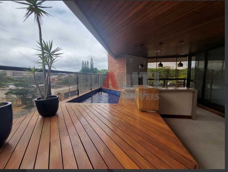 Apartamento com 280m² para Locação e Venda de alto padrão em Moema 4 quartos, 3 suítes, 4 vagas e piscina individual no apartamento.