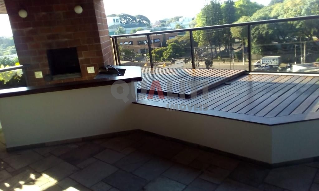 Apartamento com 280m² para Locação e Venda de alto padrão em Moema 4 quartos, 3 suítes, 4 vagas e piscina individual no apartamento.