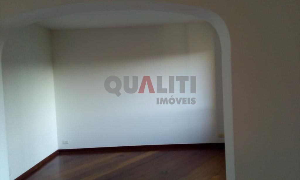 Apartamento com 280m² para Locação e Venda de alto padrão em Moema 4 quartos, 3 suítes, 4 vagas e piscina individual no apartamento.